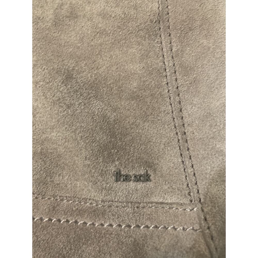The Sak Lucia Crossbody Mushroom Suede, Adjustable strap, lots of pockets - Picture 11 of 13
